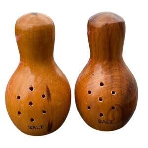 🎳 Vintage Wooden Bowling Pin Salt & Pepper Shakers Rustic Mid Century